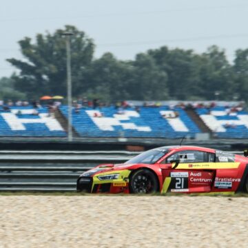 Malchárek victorious in GT Sprint on Saturday