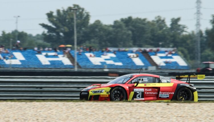 Malchárek victorious in GT Sprint on Saturday