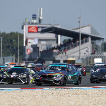Ficza is the best in the GT4 Sprint so far